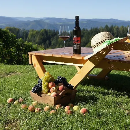 Oda ve Kahvaltı Weingut Adam Amandus Und Carmen