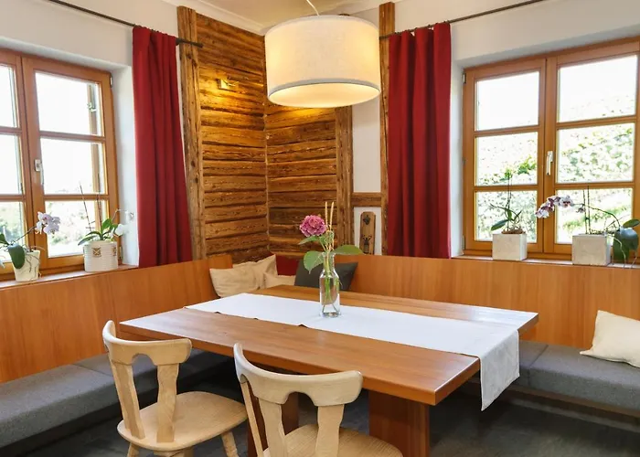 Weingut Adam Amandus Und Carmen 里欧查赫