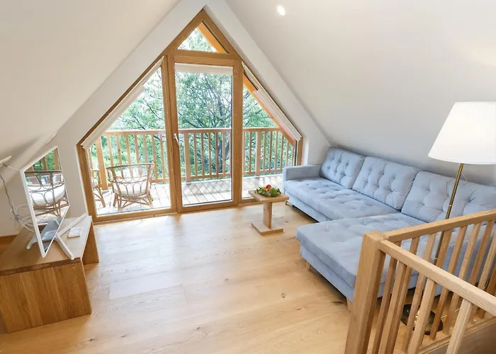 住宿加早餐酒店 Weingut Adam Amandus Und Carmen 里欧查赫